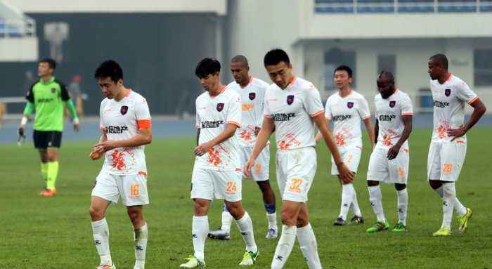 【泛亚电竞】
从足协杯冠军到混迹中乙!昔日劲旅延续7年杂乱 名帅仅带队3场下课(图7) 【泛亚电竞】
从足协杯冠军到混迹中乙!昔日劲旅延续7年杂乱 名帅仅带队3场下课(图7)