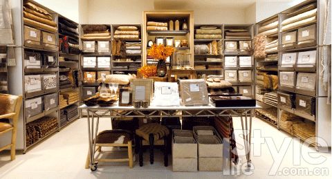 微博:支持整治互联网低俗色情整治行动持续到9月底:泛亚电竞(图2) 泛亚电竞官网