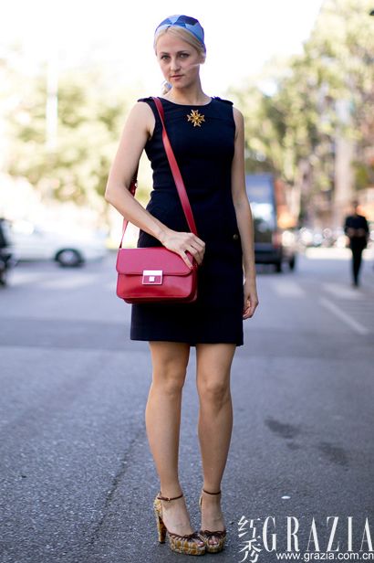 泛亚电竞平台-刘小明:推动长江航运绿色发展 打好污染防治攻坚战(图2) 泛亚电竞平台