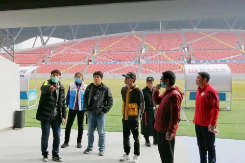 
期待！肇庆申办中国足球职业联赛 接受足协考察团磨练‘泛亚电竞平台’(图9)