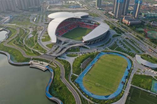 
期待！肇庆申办中国足球职业联赛 接受足协考察团磨练‘泛亚电竞平台’(图11)