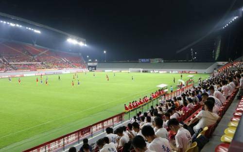 
期待！肇庆申办中国足球职业联赛 接受足协考察团磨练‘泛亚电竞平台’(图20)